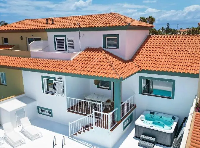 Villa Veaco With Jacuzzi And Private Pool